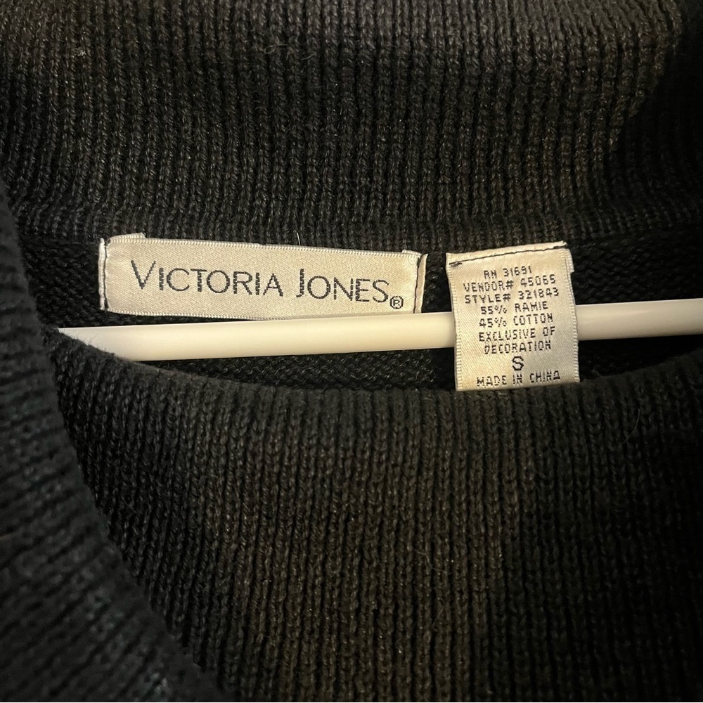 VTG Victoria Jones Womens Small Holiday Cowl Neck Sweater Embroidery Beaded XMAS - Picture 2 of 13